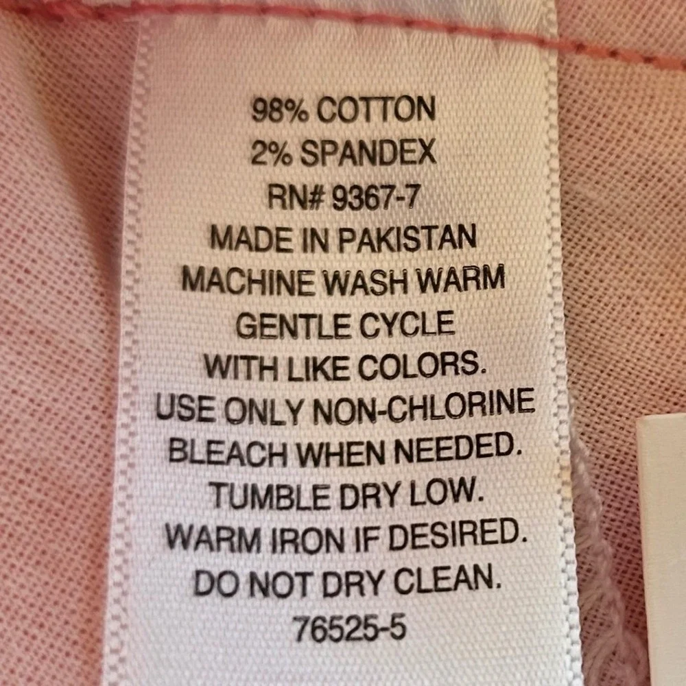 St Johns‎ Bay Womens Pink Bermuda Shorts Secretly Slender Mid Rise Size 6 NEW
